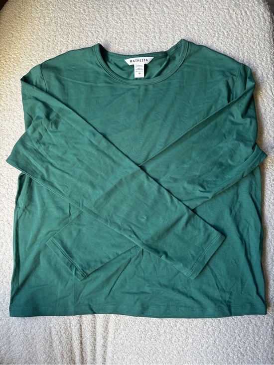 Athleta Tops - Athleta Long Sleeve Crew Top - Green